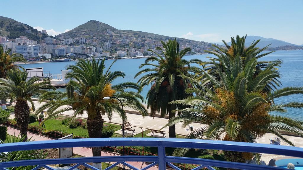 Hotel Ari Sarandë Esterno foto