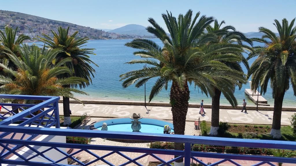 Hotel Ari Sarandë Esterno foto
