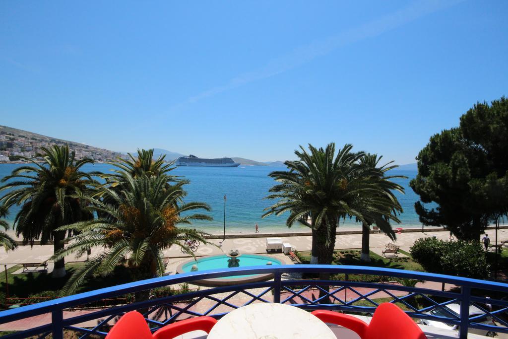 Hotel Ari Sarandë Esterno foto