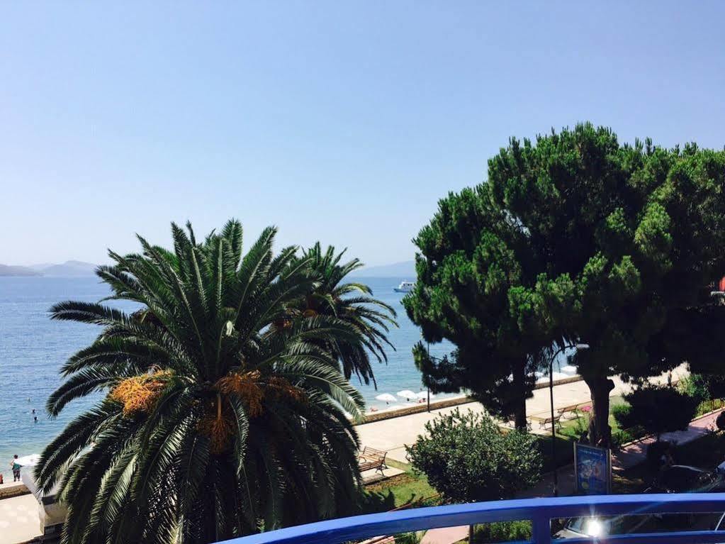 Hotel Ari Sarandë Esterno foto