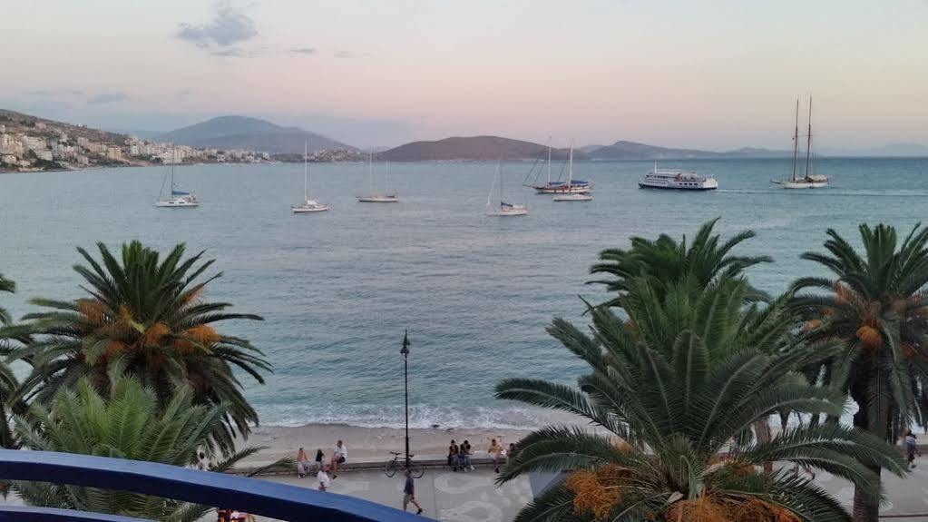 Hotel Ari Sarandë Esterno foto